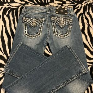 Miss me jeans size 27 in excellent condition hardly worn!